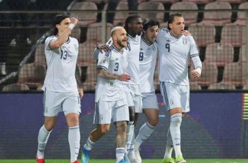 乐鱼官网-四冠王连续三届无缘世界杯！国米天才失点，意大利2-5不敌波黑